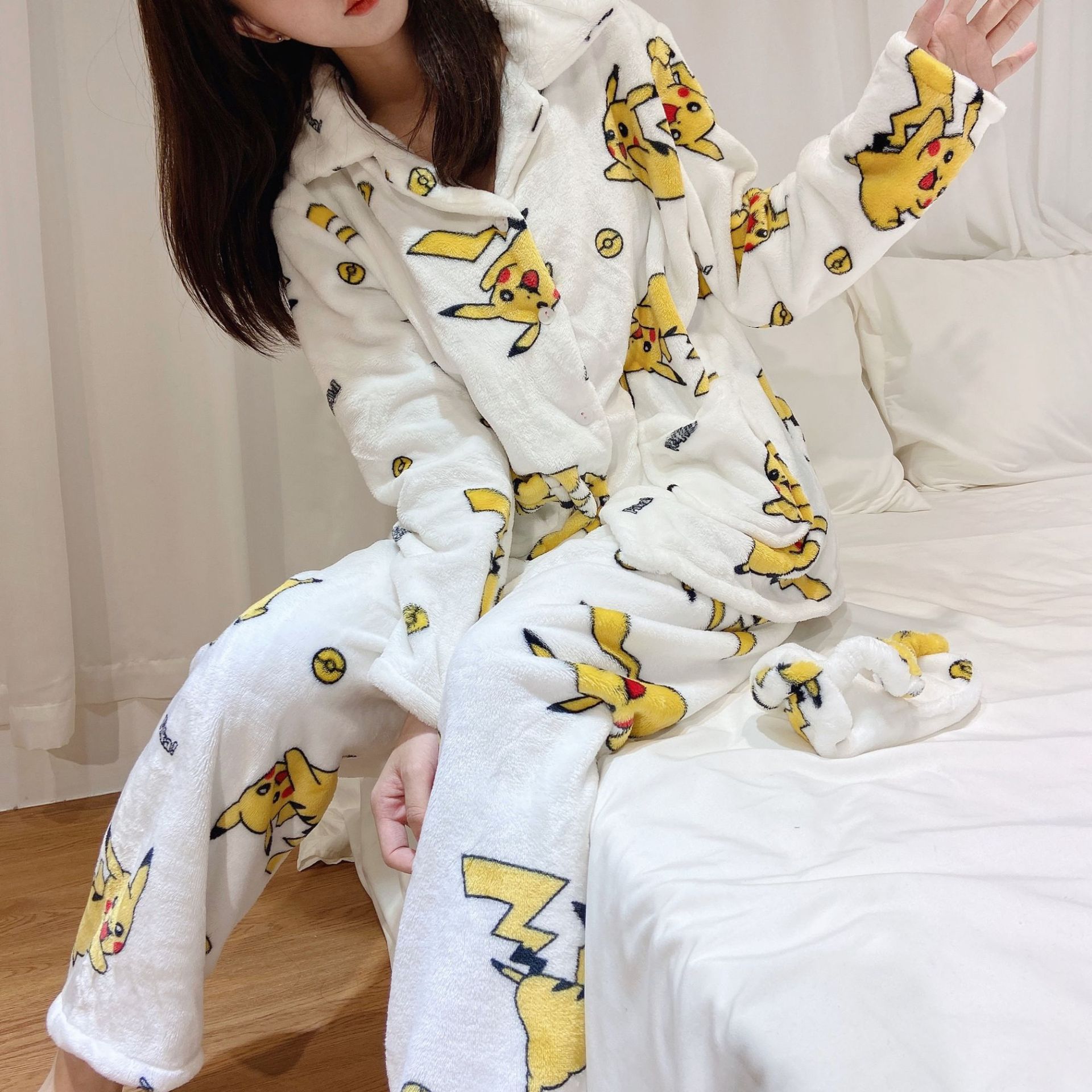 Winter Flannel Ladies Pajamas Lapel Cardigan Long Sleeve Trousers Girl Cartoon Cute Warm Home Suit Specification drawing