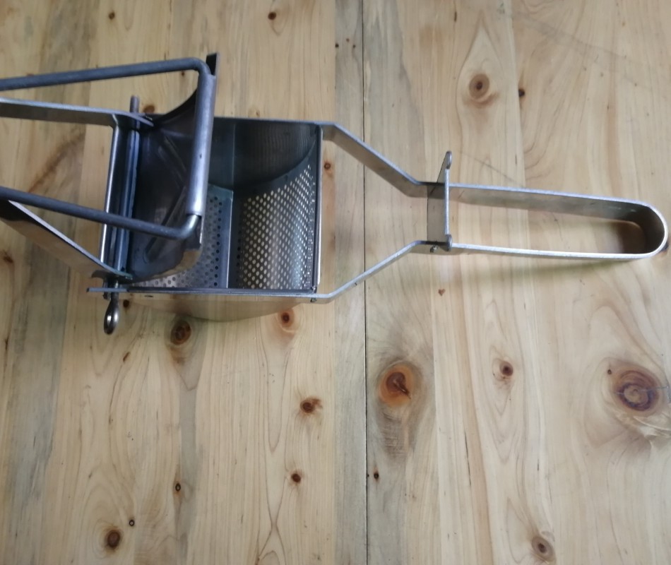 Potato puree press, juice juicer, manual potato press Application Scenario