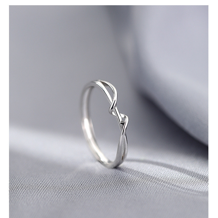 Simple line ring for women's Instagram niche design geometric ring, cold style, fashionable and individual, best friend for young women details Picture