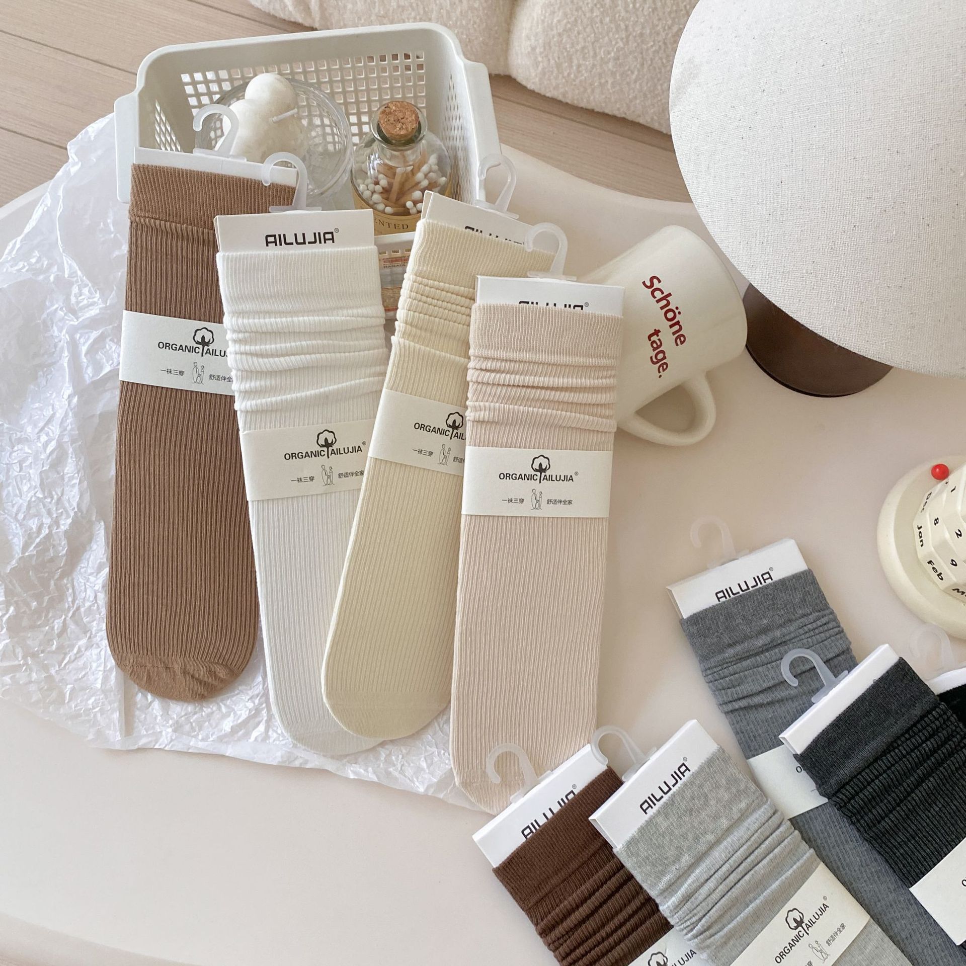 堆堆袜子女春秋季中筒袜精疏棉日系纯色韩国无骨竖条袜月子长筒袜