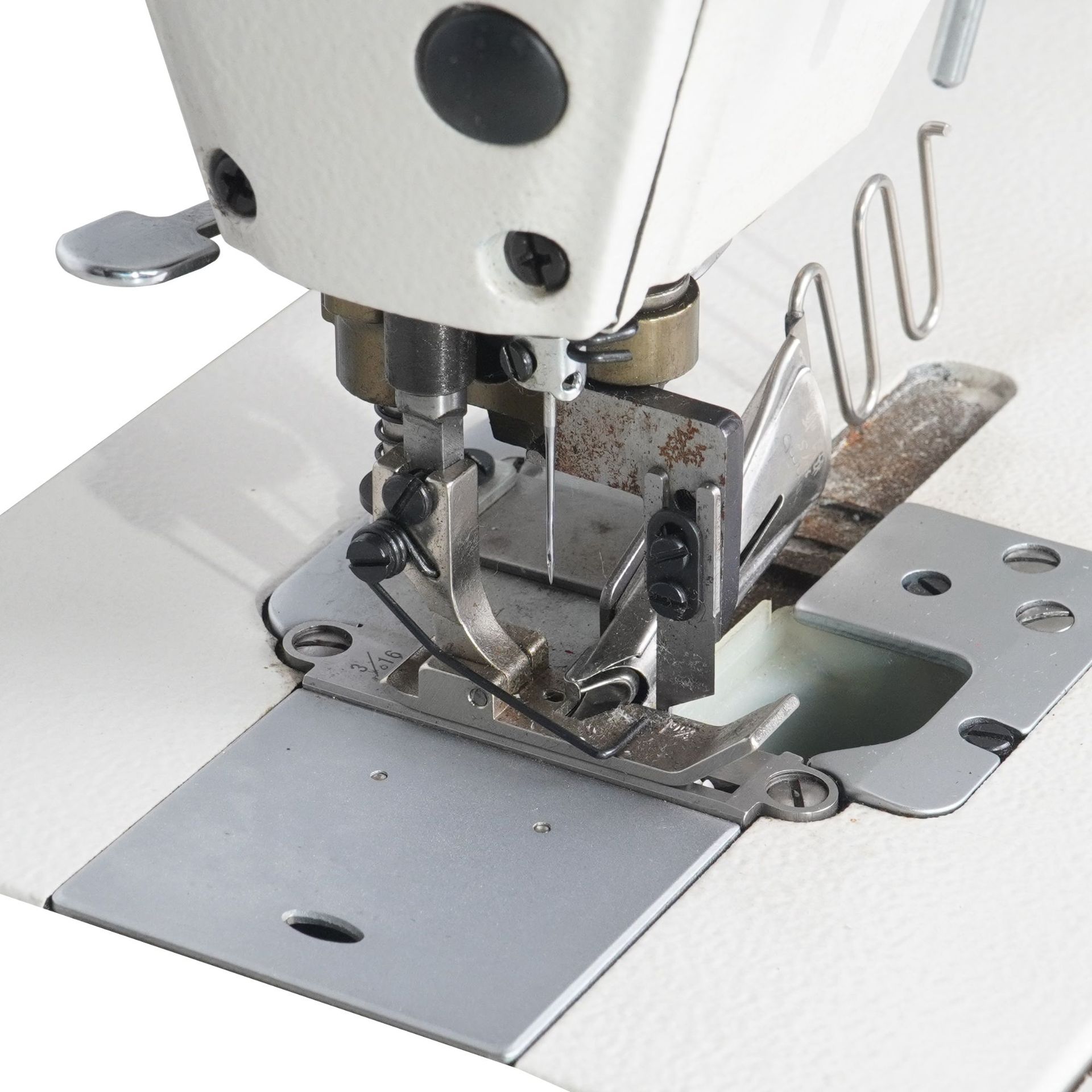 Thin material cutting and packaging integrated direct drive 5300D automatic thread cutting sewing machine, computerized flat sewing machine, high-speed automatic flat sewing equipment Application Scenario