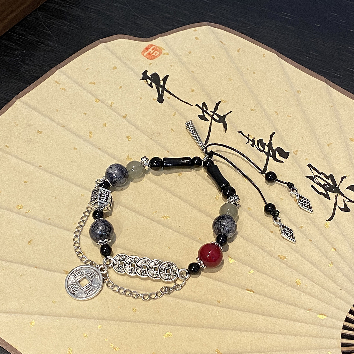 Original handcrafted rope and beaded women's bracelet, trendy men's bracelet, niche design, new Chinese-style jewelry for couples details Picture