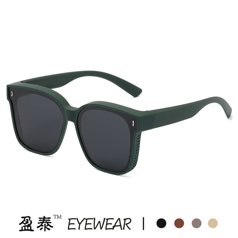 TR90 set of portable dual-purpose sunglasses, polarized sunglasses, new outdoor driving and myopia set Application Scenario