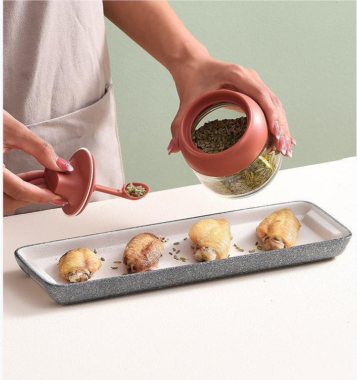 Wholesale seasoning boxes, glass household oil jugs, seasoning bottles, moisture-proof sets, salt shakers, kitchen storage, honey jars details Picture