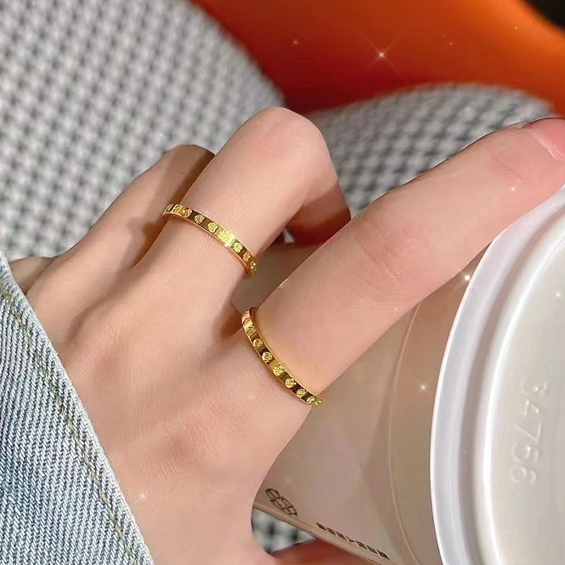 تم تصميم نظام INS الذهبي 18K