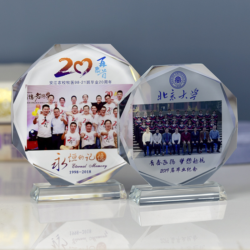 Crystal Mementos Class Reunion Mementos Print Practical Photo Frames Make Graduation Gifts Creative Ornaments Xiangyu Crystal Application Scenario