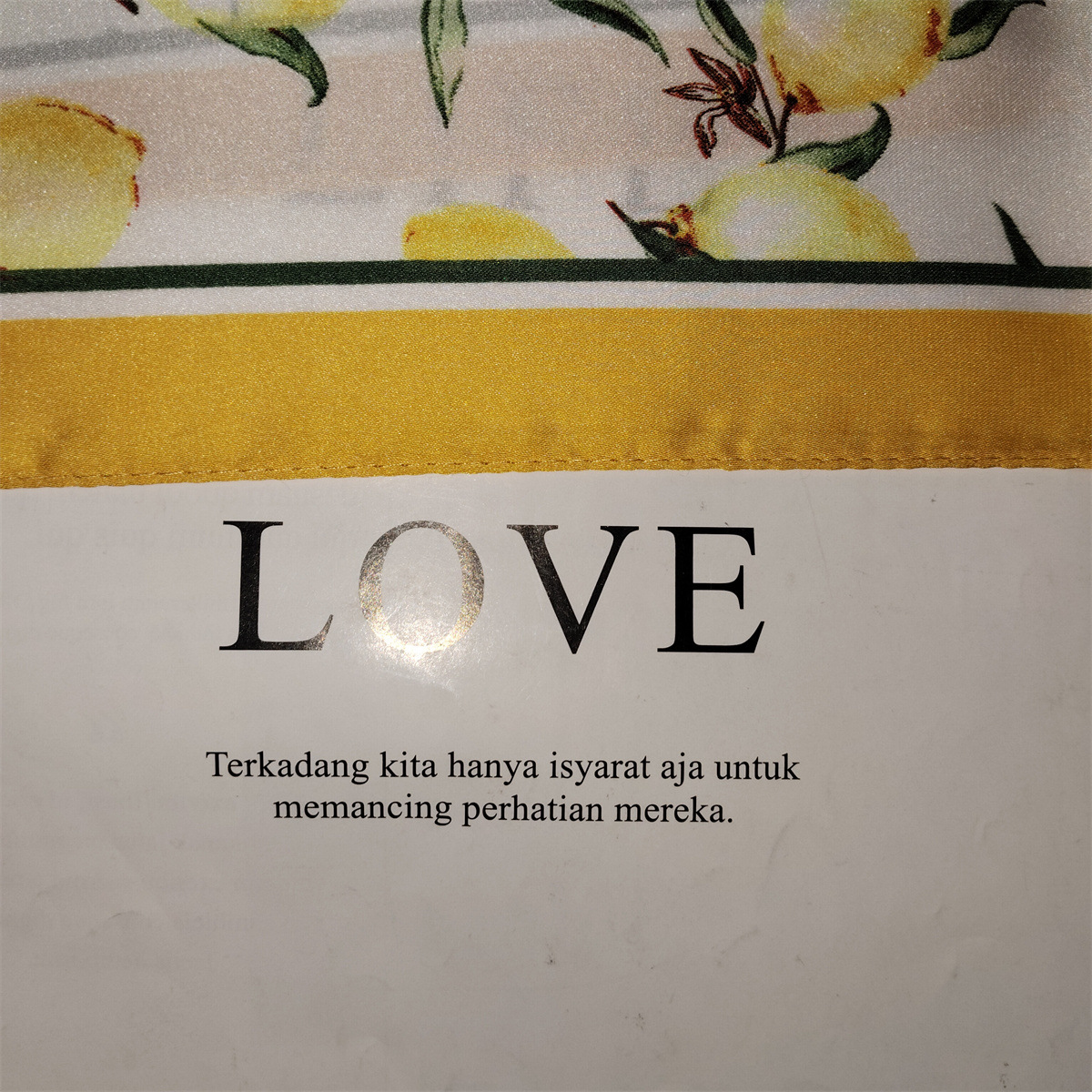 Spring and Summer printed lemon new artistic and youthful 70-square-meter scarf, elegant collar scarf, professional decorative scarf, shawl for women pic 15