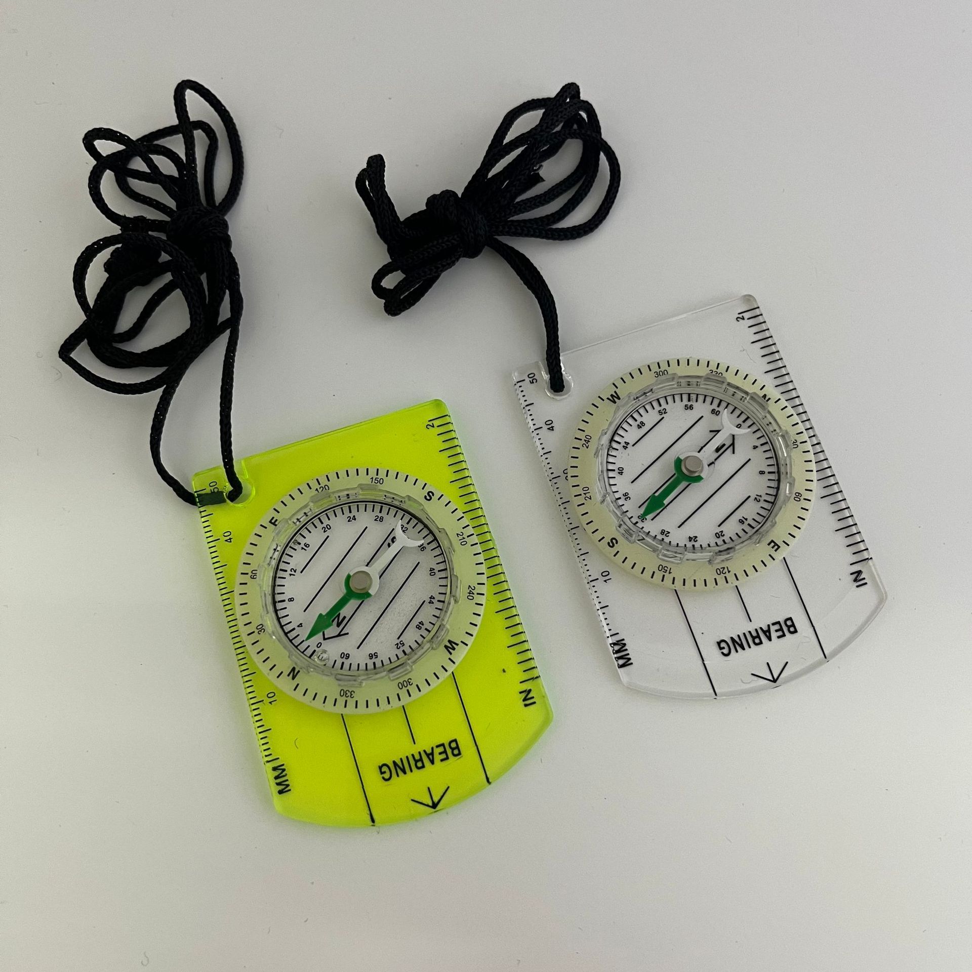 The new Amazon bestseller DC35-1B transparent size luminous compass magnifying glass map scale for students