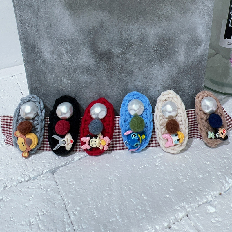 Boss Brother's new woolen Disney diamond pair features original Korean and Japanese designs, exuding a unique and feminine charm