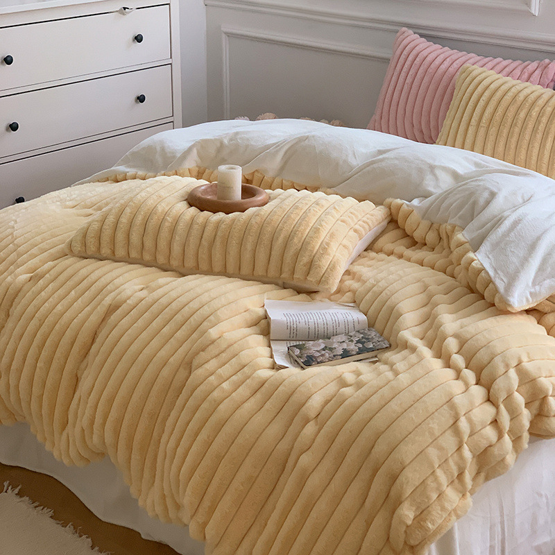 Soft rabbit fleece milk fleece bed sheet and quilt set, winter coral fleece baby fleece bed sheet and quilt cover, flannel bedding Application Scenario