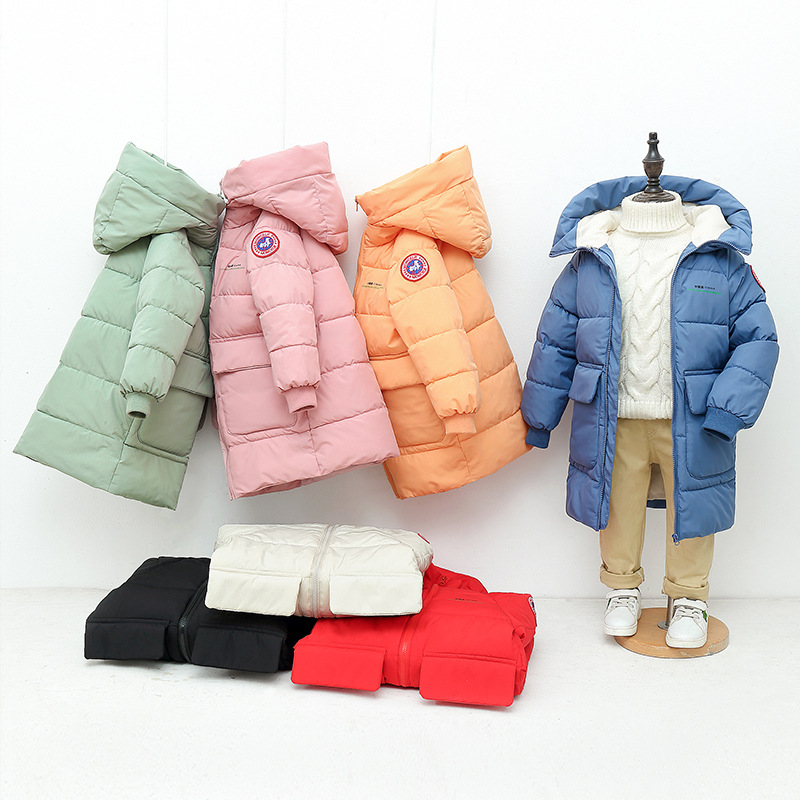Wholesale of winter new children's cotton-padded clothes, medium and long cotton-padded clothes for boys and girls, Korean style thickened hooded cotton-padded jackets details Picture