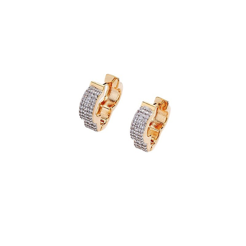 A popular cross-border bestseller in Europe and America, featuring a niche and light luxury 18k ear buckle with zircon inlaid wide surface and a high-end feel Item Picture