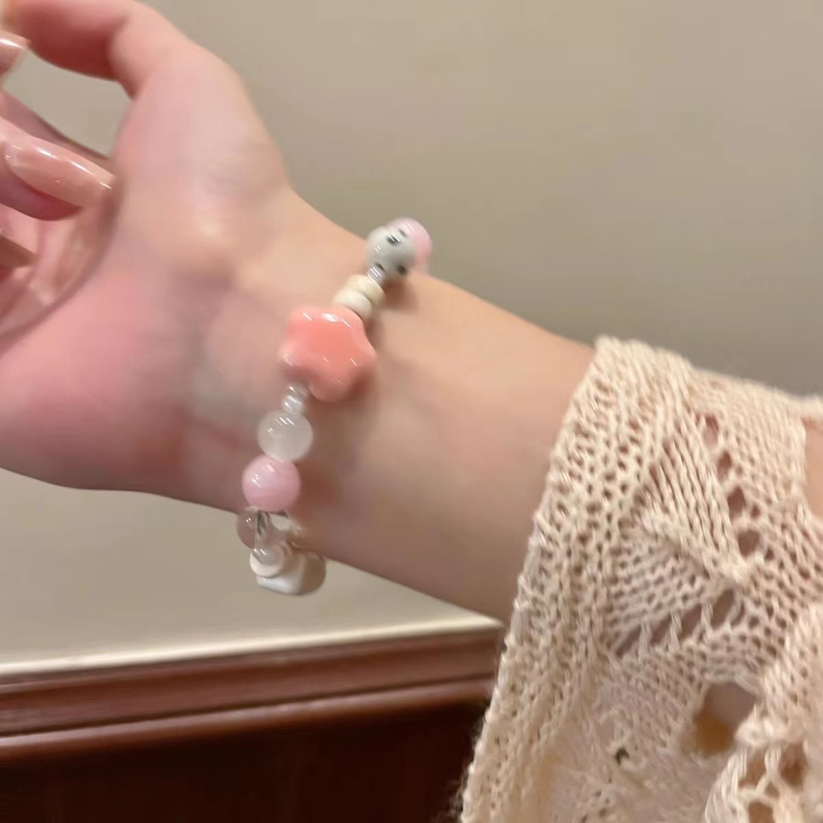 Nuevo estilo chino color de la cadena de perlas de cerámica brazalete mujer dulce y linda chica chica cadena de mano nicho 100 accesorios details Picture