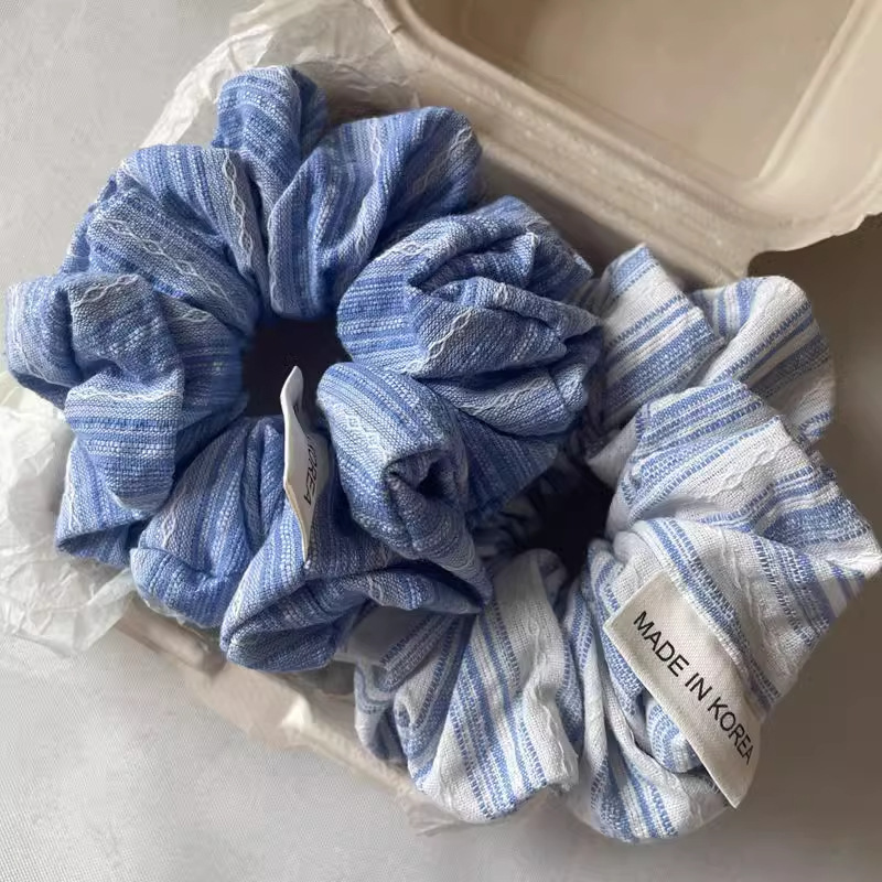 Korean-style gentle large intestine hair band, laid-back ponytail bun, hair tie, elegant floral print ins leather band hair accessory for women details Picture