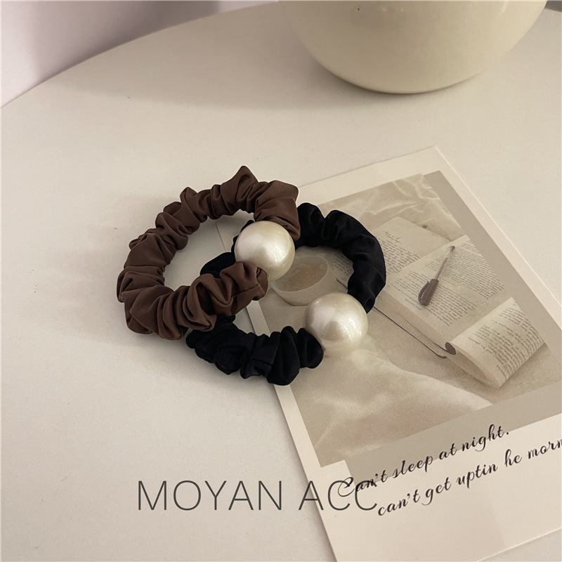 Premium Pearl Black Large Scrunchie Leather Band Hair Accessories Simple Velvet High Stretch Headband All-Match Headband Headpiece details Picture