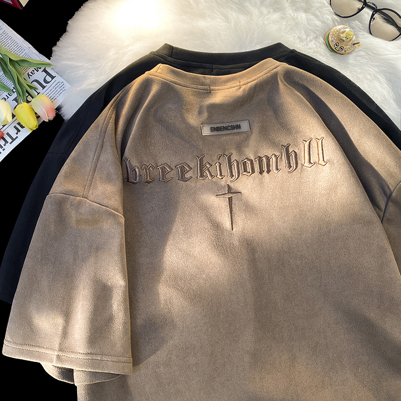 Suede short-sleeved T-shirt for men, a new summer trend brand, American retro, and a heavyweight loose half-sleeved T-shirt for teenagers