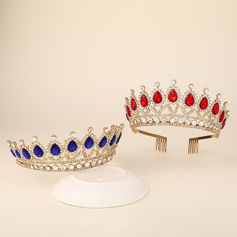 European and American popular women's crown zinc alloy wedding dress, golden hair band, bride's wedding hair accessory, European and American bride's crown Application Scenario
