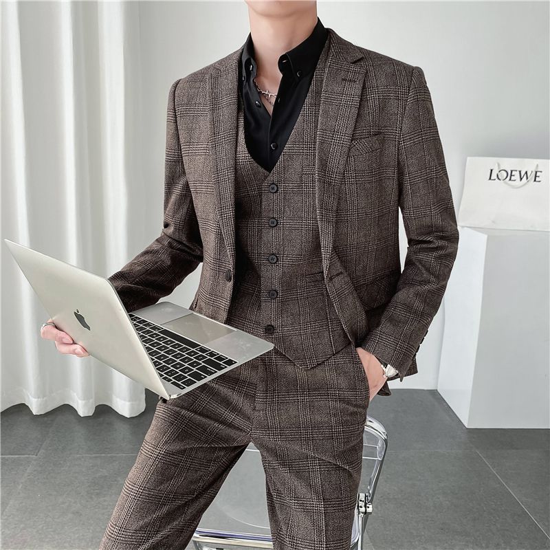Autumn and winter light mature style Instagram Korean-style slimming men's casual checked suit set of three pieces