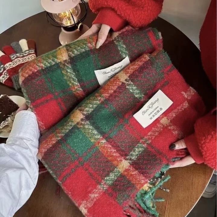 New Year atmosphere red checkered scarf, high-end Korean style large shawl for autumn and winter 2024, versatile and fashionable scarf Specification image