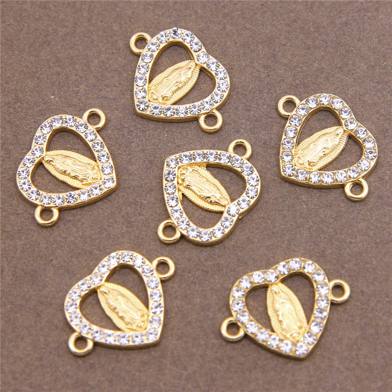 Europe And The United States Cross-Border Foreign Trade New Sales Diy Jewelry Accessories Madonna Dot Drill Hollow Heart Love Pendant Bracelet Small Accessories Manufacturers Wholesale