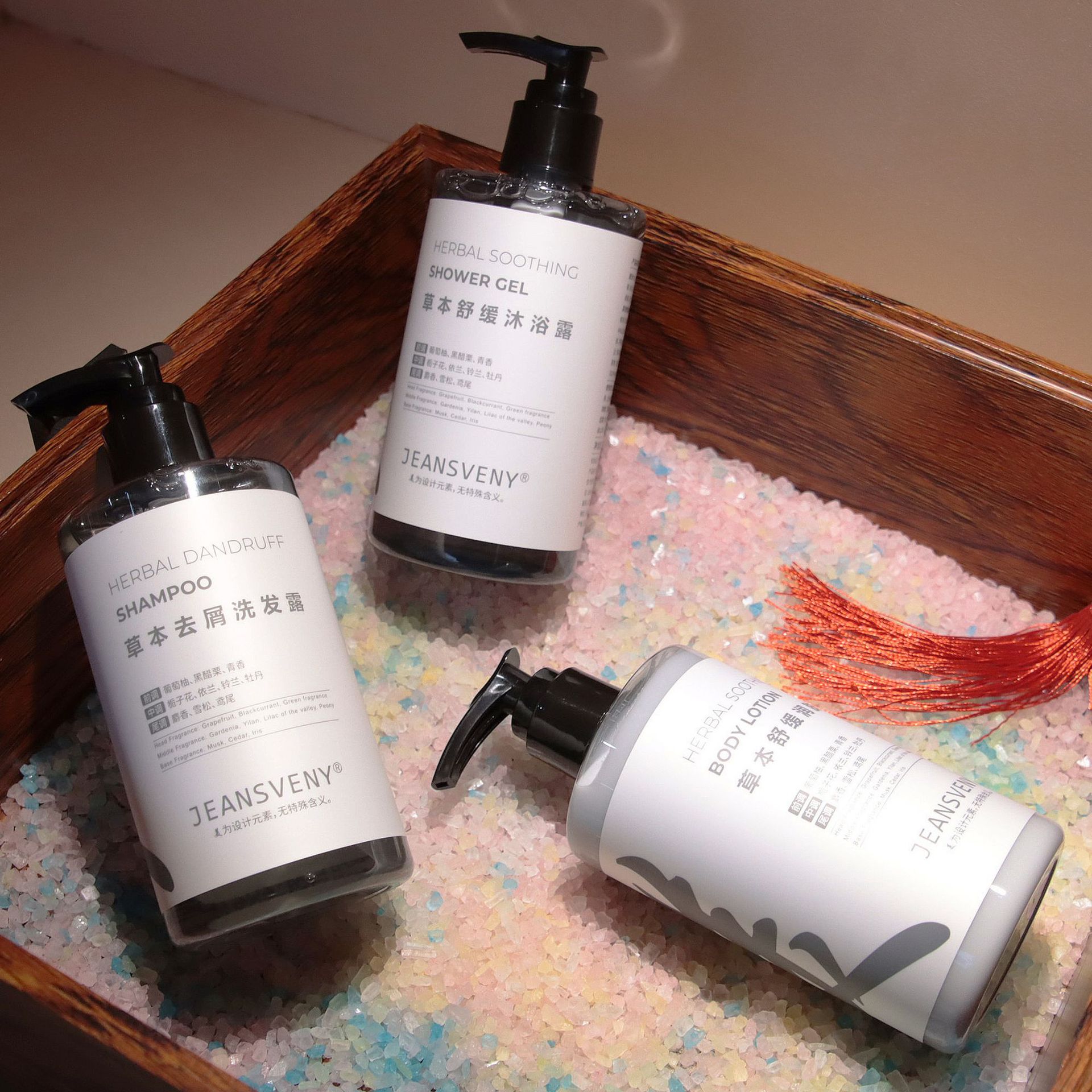 一次性用品/一次性浴裙/浴池用一次性搓澡巾/洗头按摩梳产品图