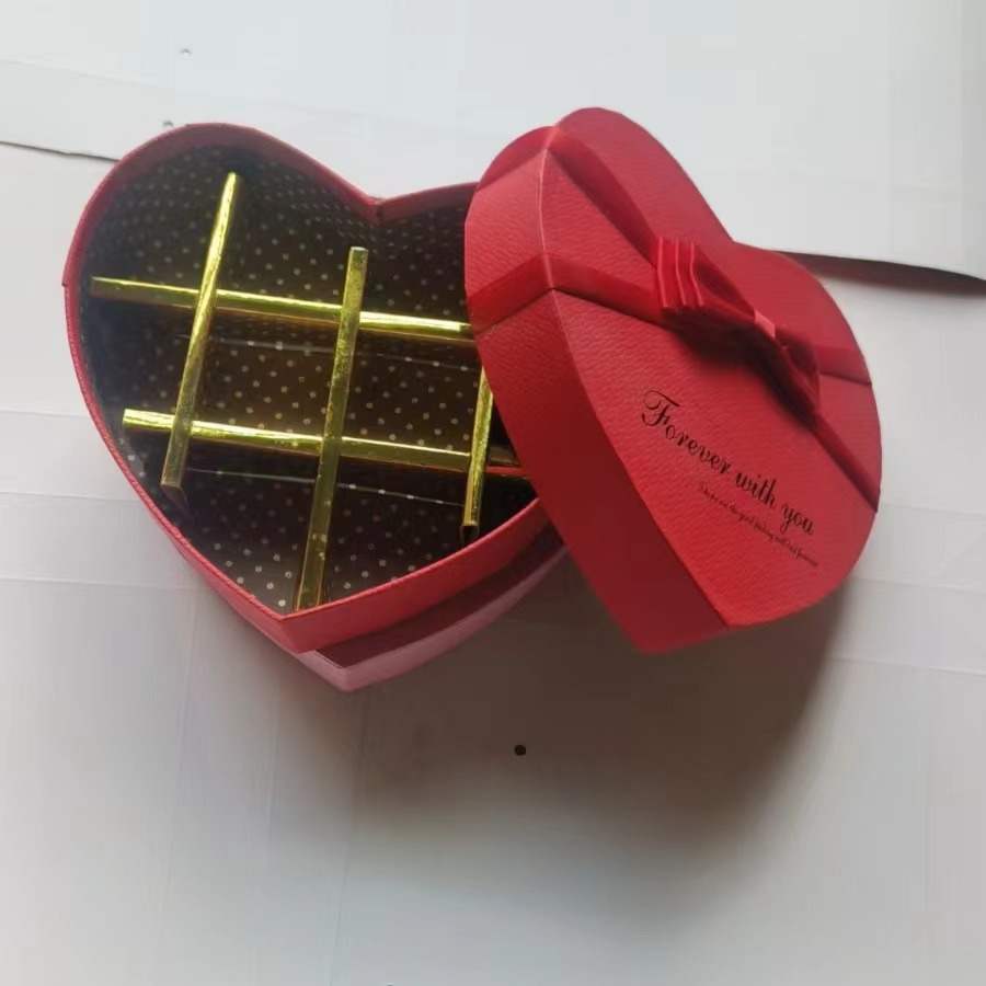 巧克力心形礼盒现货6格9格16格喜糖费罗列巧克力天地盖包装盒空盒