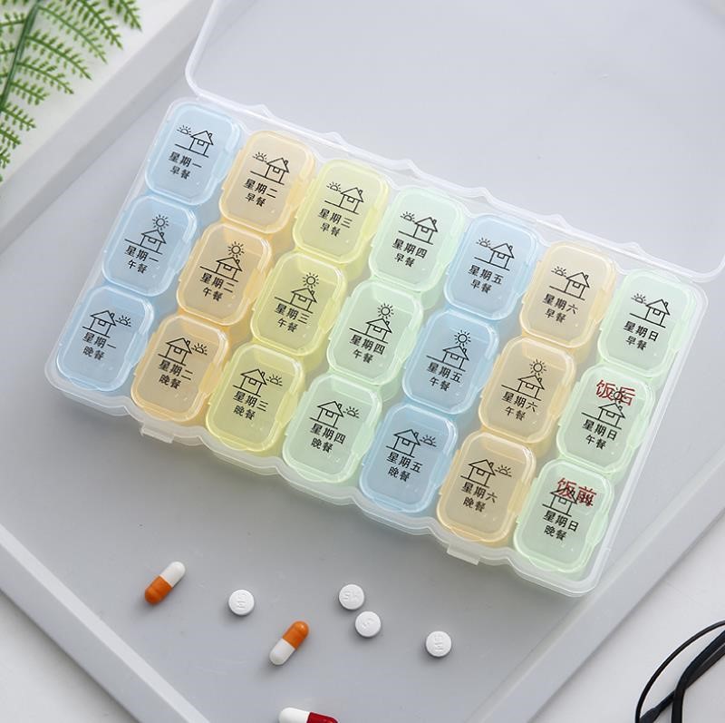 The medicine box is a large-capacity dispensing device for seven days a week, including morning, noon and evening. It is a portable storage box for the week to remind you of the pills