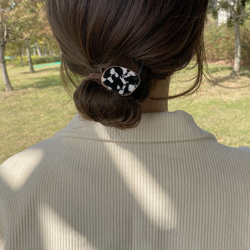 Hair Band Wholesale Ins Temperament Simple Scrunchie Delicate Light Sense Head Rope Rubber Band Hair Rope Female Adults details Picture