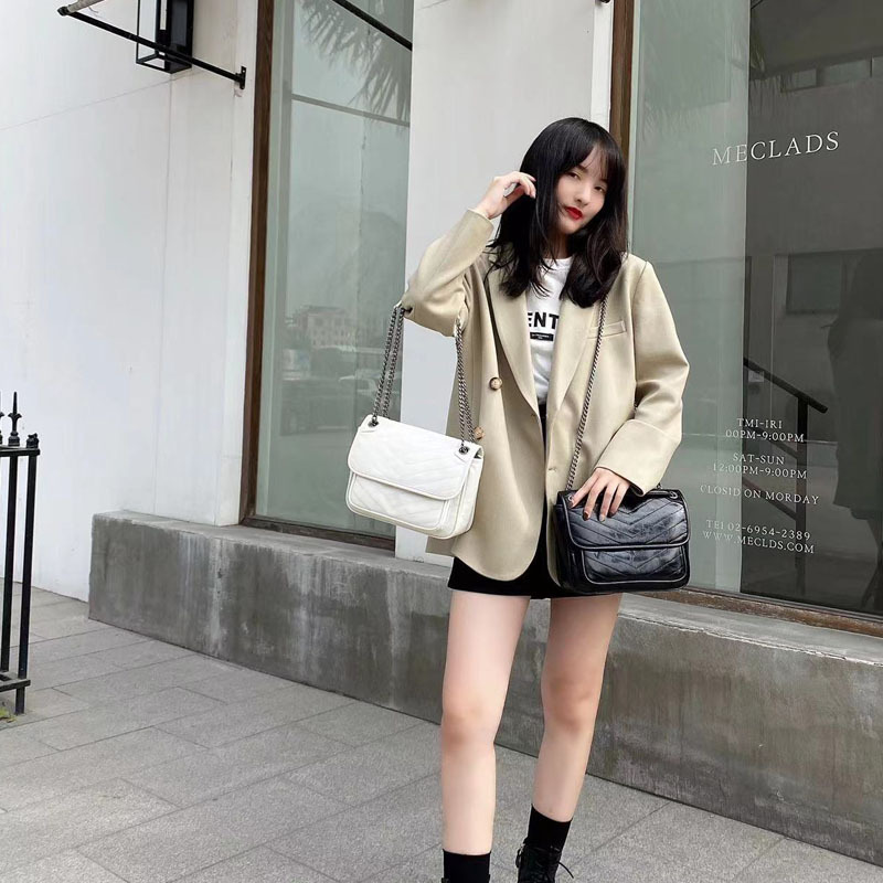 Poplar Forest Bag Women 22 New Niki Leather Women's Bag Oil Wax Leather Messenger Bag Chain Bag Crossbody Bag Stray Bag Application Scenario