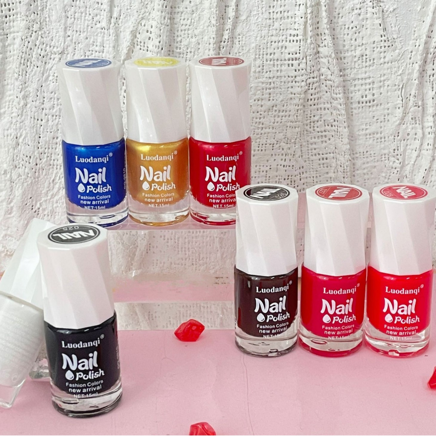 The new no-bake nail polish, quick-drying and long-lasting nude nail polish oil, transparent children's pink nail polish that makes the skin look fairer, is selling well across borders Application Scenario