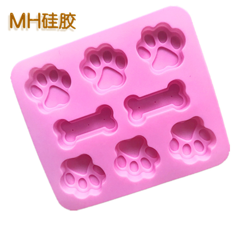 Minghao Cake Mold Dog Bone Cake Mold Dog Footprints Cake Mold 2-In-1 Creative Silicone Baking Mold Application Scenario