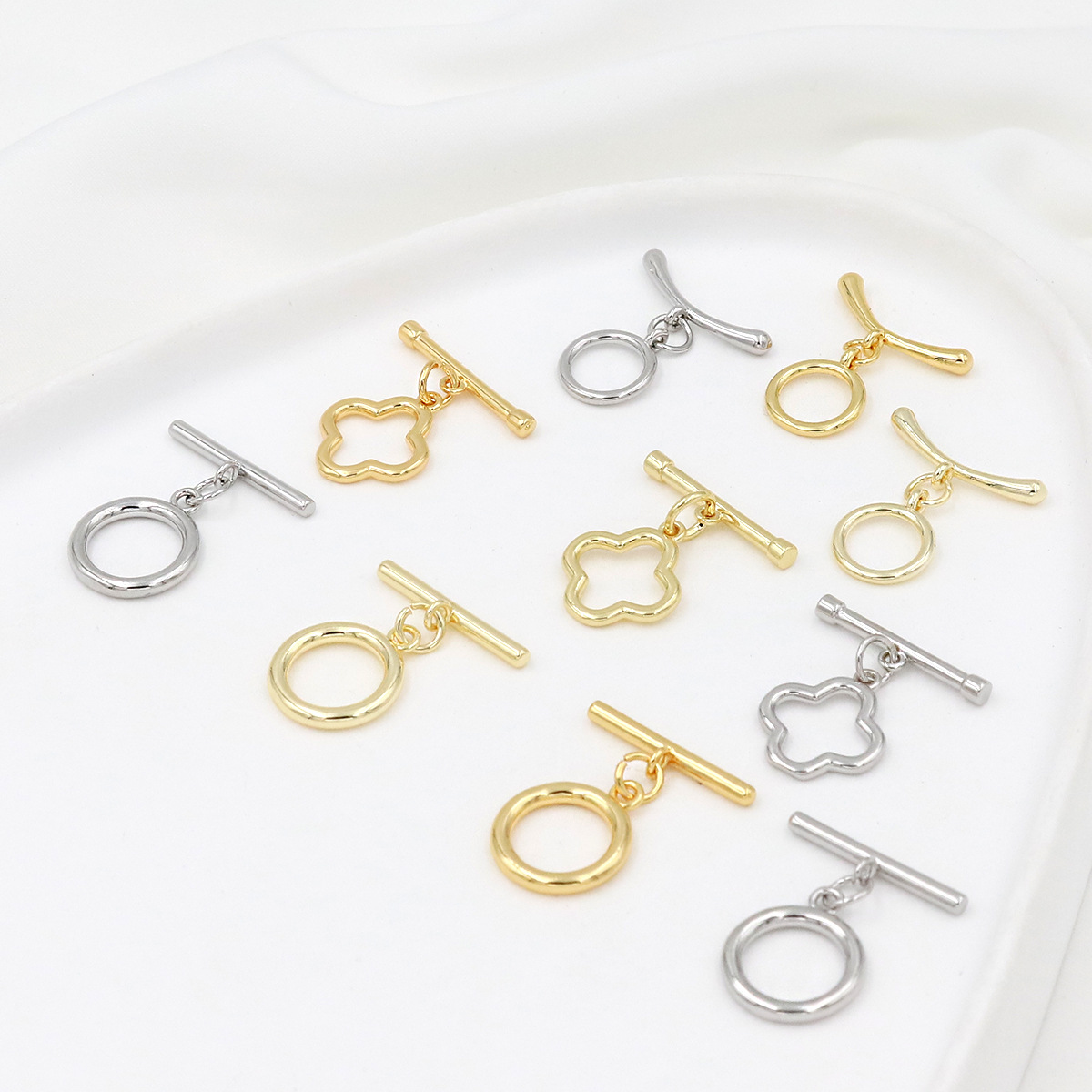 Color-preserving pure copper plated with 18K real gold OT clasp necklace bracelet ending connection clasp diy accessory factory B65 Application Scenario