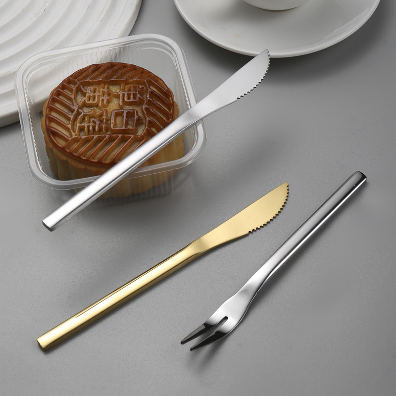 Stainless steel fruit mooncake knife and fork set, Mid-Autumn Festival gift tableware, household gold and silver two-toothed cake fork set Application Scenario
