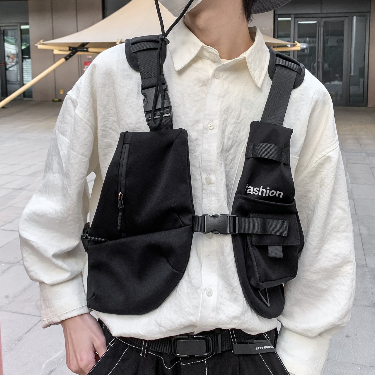 新品双肩包潮搭个性休闲包出行情侣款马甲包百搭逛街旅行手机背包