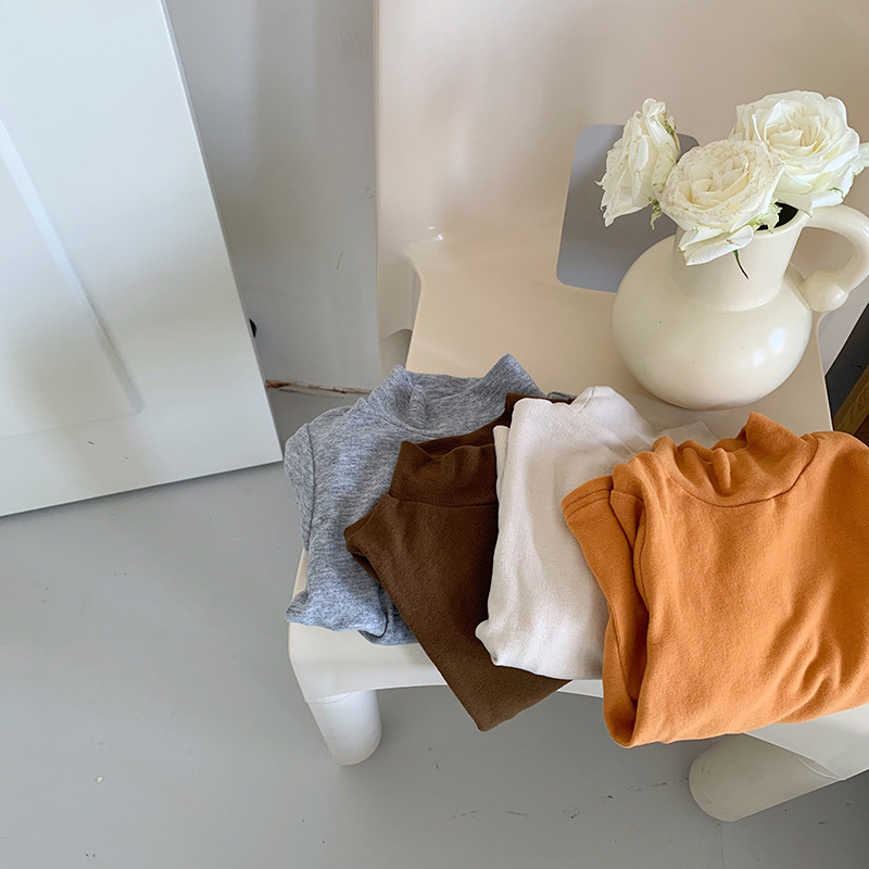 قمصان ذات الياقات شبه عالية من القمصان الكورية الجديدة للفتيان والفتيات في خريف 2022. Item Picture