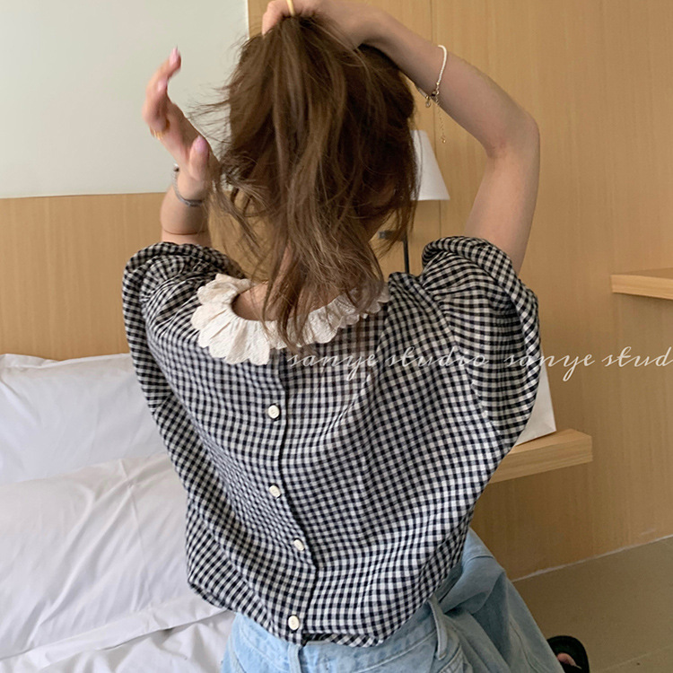 Real photos of the 2022 summer new Korean style retro loose design lace round-neck checkered short-sleeved shirt women's clothing