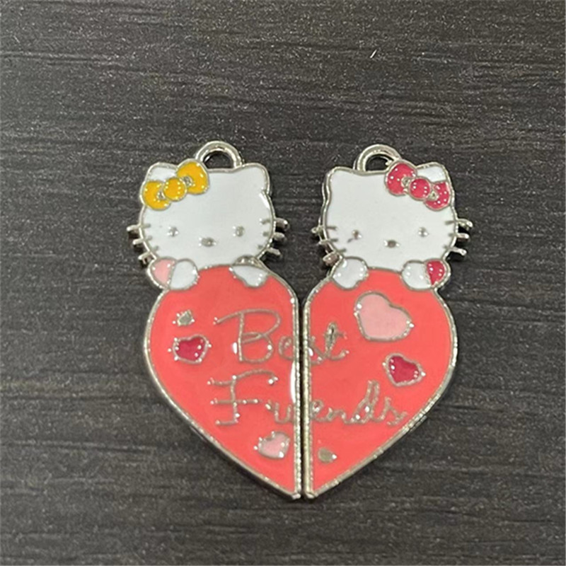 hello kitty necklace, light luxury, high-end, niche, trendy female, cool and hot girl, male, Instagram couple, a student best friend Specification image