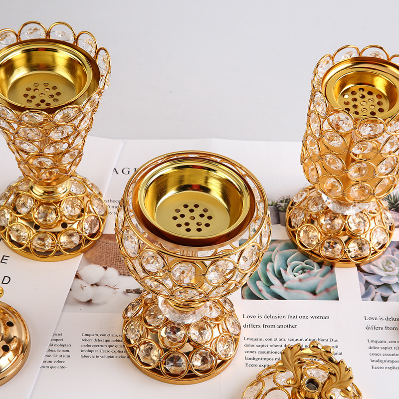 Cross-Border Creative Gold Hollowed-Out Metal Incense Burner Middle East Arabian Tabletop Incense Burner Middle East Incense Burner Application Scenario