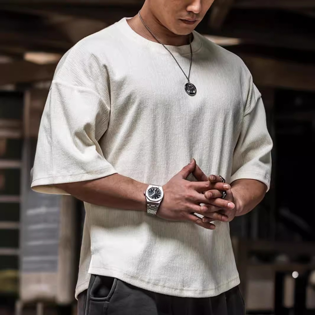 The same style, oversized 300-pound Japanese muscle fitness short-sleeved T-shirt for men, new summer style, versatile and simple for running and basketball Item Picture