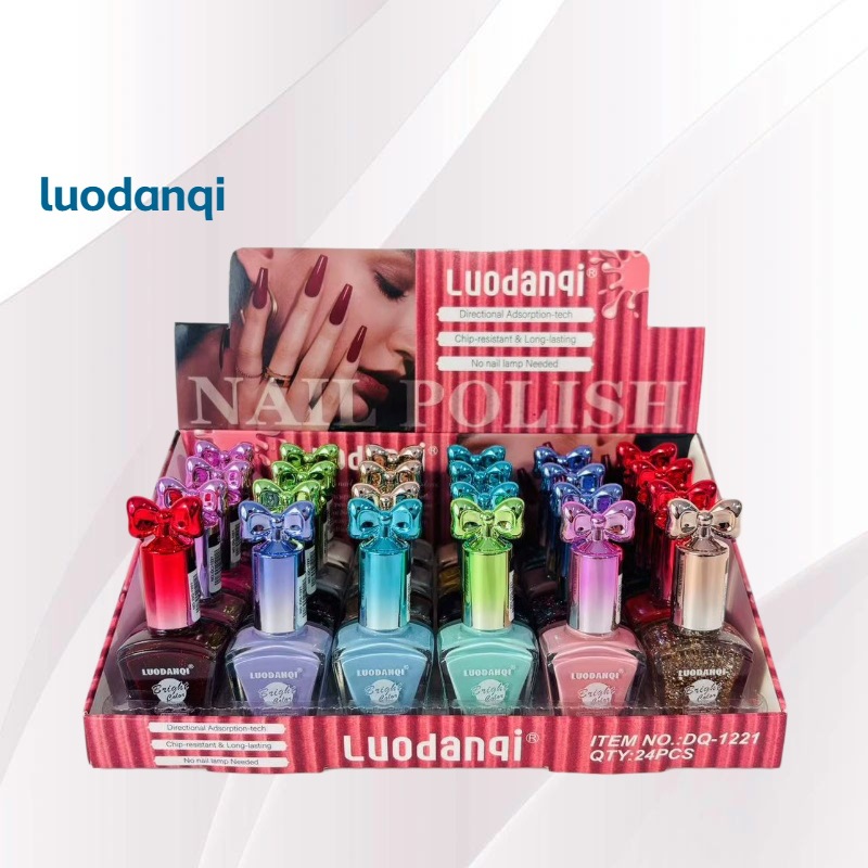 Cross-border exclusive nail polish, no baking, oil-based, quick-drying, sequined glitter, non-peelable, 15ML nail polish, long-lasting without fading Application Scenario