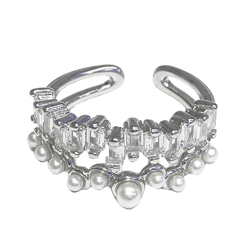 Kimoj's New Sky Mirror Ring Exudes A Light Luxury And High-End Feel. It Features A Zircon Niche Design That Is Fashionable On Instagram. It's A Pearl Layered Ring For Women Item Picture