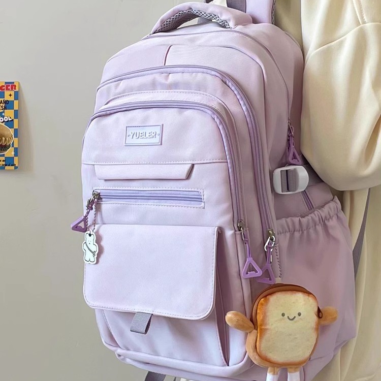 High-appearance-level Japanese-style junior high school large-capacity schoolbag, girls' high school and college students' niche backpack, simple and versatile computer back Application Scenario