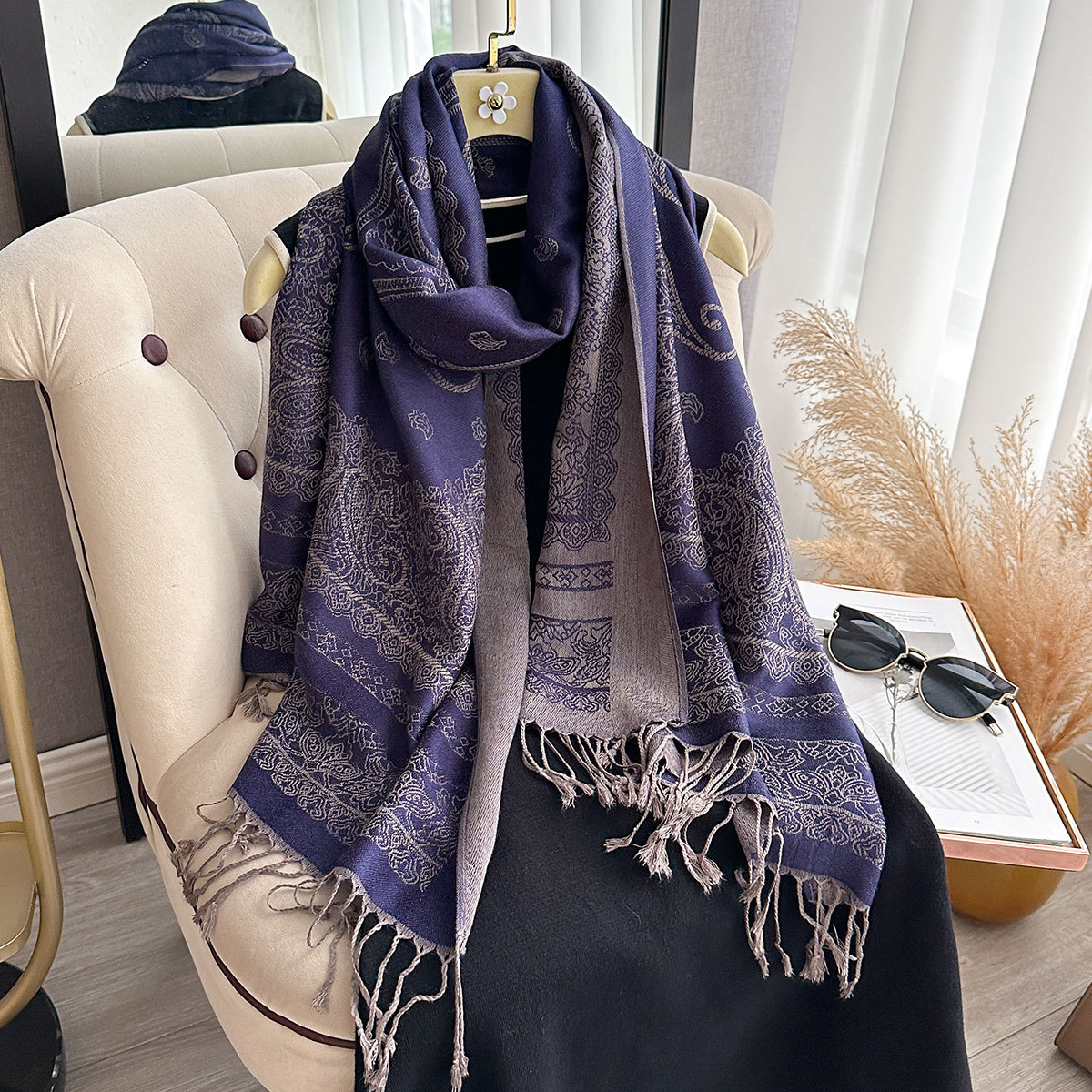 2025 New cashew print double-sided faux cashmere scarf for autumn and winter, a high-end and warm winter shawl for women wholesale pic 13