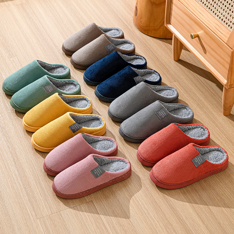 Autumn and winter cotton slippers for women, indoor home use, thick-soled anti-slip cotton slippers with a feeling of stepping on feces, and men's woolen slippers Specification image
