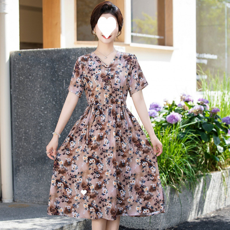 "Fashion Style 2025 Summer Floral Print New Dress Mom Short-sleeved dress Stylish mid-length slimming dress.