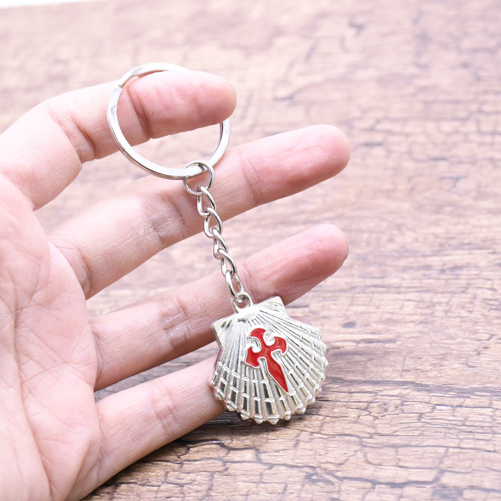European And American Foreign Trade Hot Santiago Santiago Seaside Shell Cross Key Chain Pendant Jewelry Religious Church Gifts Couple Gifts Gifts Application Scenario