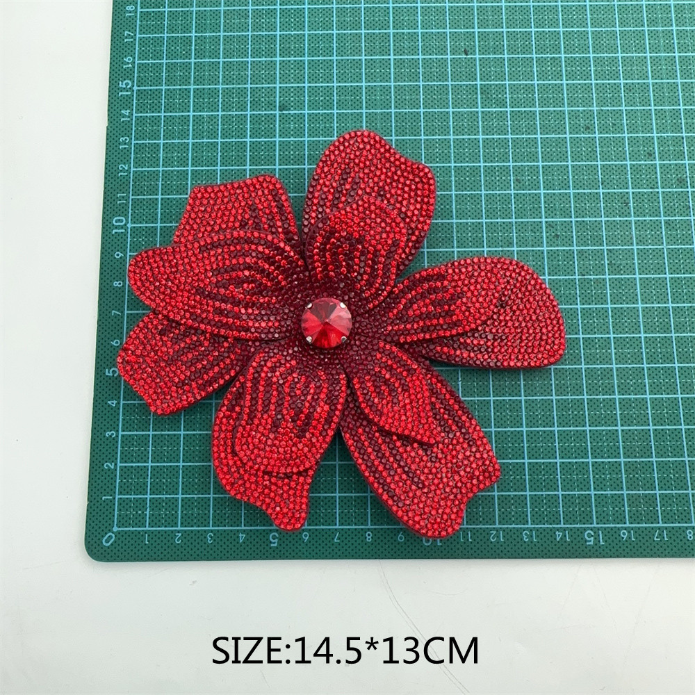 Best-selling water diamond-encrusted three-dimensional flower hair clips, hair bands, hair bands, shoes and accessories, versatile flash accessories, clothing accessories Application Scenario