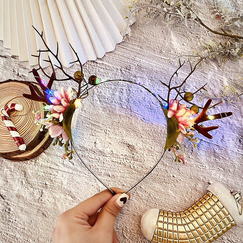 Factory direct supply of creative and cute little antler fabric flower decorations, girlish style, European and American Christmas LED light headbands Application Scenario