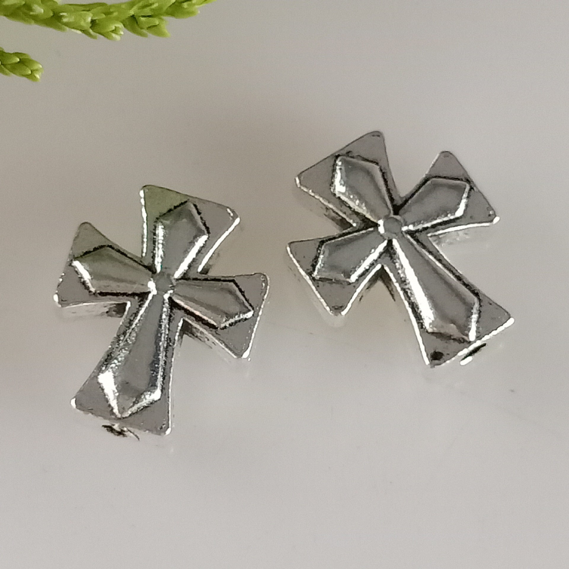 Diy Accessories Bracelet Necklace Alloy Cross Cross Accessories 11*14Mm Wholesale Manufacturers