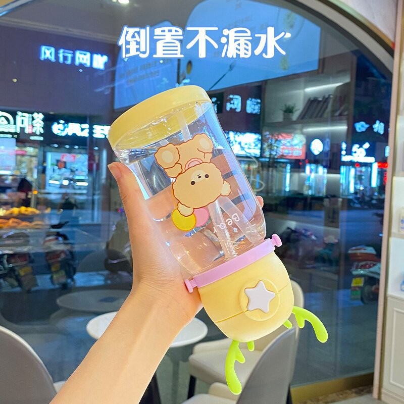 Cartoon Antler Plastic Cup Kindergarten Boys And Girls Students Children Drink Water Cup Internet Celebrity Large Capacity Sippy Cup Application Scenario
